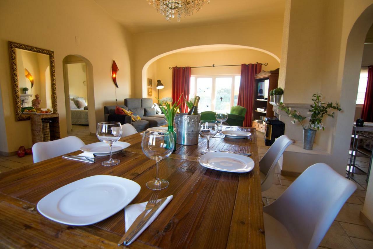 Villa Yvonne,Private Pool,Private Parking 1,7 Km From The Beatch Albufeira Exterior photo